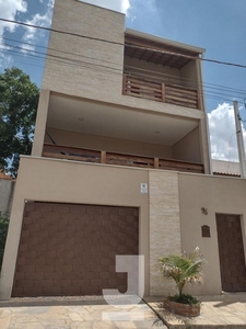 Casa em Jardim Leonor, Campinas/SP de 240m² 3 quartos à venda por R$ 449.000,00