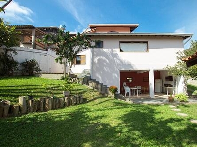 Casa em Jardim Nova Coimbra, Cotia/SP de 380m² 4 quartos à venda por R$ 819.000,00