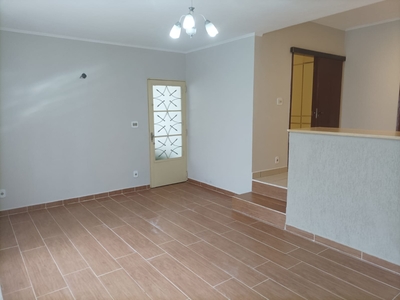 Casa em Jardim Pacaembu, Jundiaí/SP de 146m² 3 quartos para locação R$ 3.000,00/mes