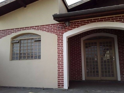 Casa em Jardim Rosely, Pindamonhangaba/SP de 140m² 3 quartos à venda por R$ 295.800,00