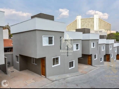 Casa em Jardim Santo Antônio, Atibaia/SP de 59m² 2 quartos à venda por R$ 239.000,00