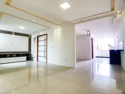 Casa em Manuel Sátiro, Fortaleza/CE de 230m² 2 quartos para locação R$ 1.800,00/mes
