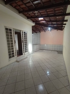 Casa em Maracanã, Anápolis/GO de 200m² 3 quartos à venda por R$ 269.000,00