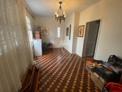 Casa em Menino Deus, Porto Alegre/RS de 270m² 4 quartos à venda por R$ 789.000,00 ou para locação R$ 3.950,00/mes