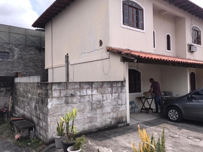 Casa em Mutuá, São Gonçalo/RJ de 64m² 2 quartos à venda por R$ 189.000,00