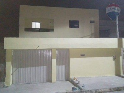 Casa em Nossa Senhora das Dores, Caruaru/PE de 200m² 3 quartos à venda por R$ 209.000,00
