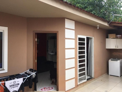 Casa em Oficinas, Ponta Grossa/PR de 66m² 3 quartos à venda por R$ 199.000,00 ou para locação R$ 1.100,00/mes