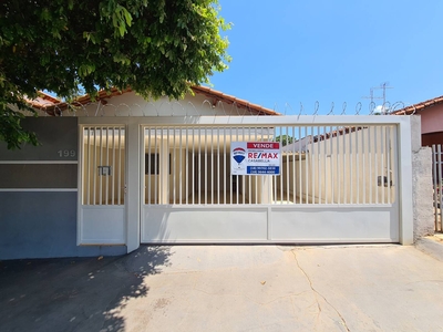 Casa em Patrimônio Silvares, Birigüi/SP de 252m² 3 quartos à venda por R$ 324.000,00