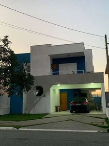 Casa em Piracangaguá, Taubaté/SP de 200m² 3 quartos à venda por R$ 754.000,00