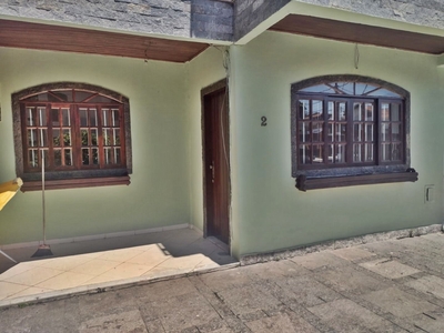 Casa em Piratininga, Niterói/RJ de 45m² 2 quartos para locação R$ 1.900,00/mes