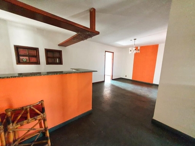 Casa em Piratininga, Niterói/RJ de 80m² 2 quartos para locação R$ 1.890,00/mes