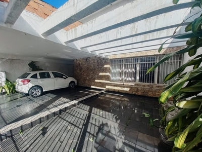 Casa em Planalto Paulista, São Paulo/SP de 201m² 4 quartos à venda por R$ 880.000,00 ou para locação R$ 4.600,00/mes