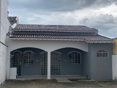 Casa em Quiririm, Taubaté/SP de 200m² à venda por R$ 299.000,00