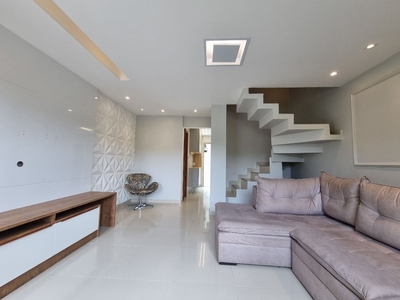 Casa em Serra Grande, Niterói/RJ de 79m² 2 quartos à venda por R$ 489.000,00 ou para locação R$ 2.600,00/mes
