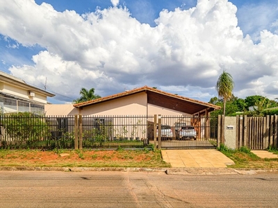 Casa em Setor de Habitações Individuais Sul, Brasília/DF de 650m² 4 quartos para locação R$ 11.900,00/mes