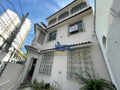 Casa em São Domingos, Niterói/RJ de 640m² 16 quartos para locação R$ 12.000,00/mes