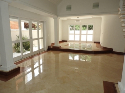 Casa em Tamboré, Santana de Parnaíba/SP de 390m² 4 quartos à venda por R$ 1.779.000,00