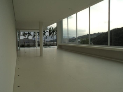 Casa em Tamboré, Santana de Parnaíba/SP de 520m² 4 quartos à venda por R$ 2.699.000,00