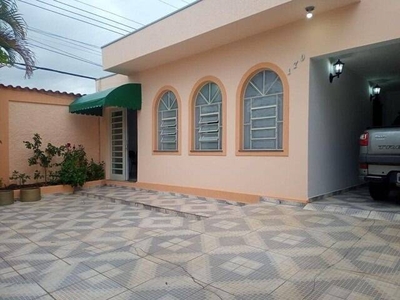 Casa em Vila Industrial, São José dos Campos/SP de 300m² 2 quartos à venda por R$ 779.000,00