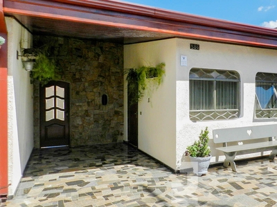 Casa em Vila Santa Maria, Americana/SP de 230m² 3 quartos à venda por R$ 599.000,00