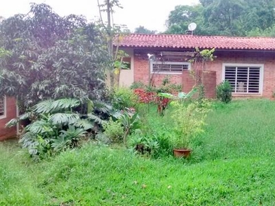 Casa em Vila Santo Antônio, Cotia/SP de 300m² 3 quartos à venda por R$ 1.799.000,00 ou para locação R$ 5.000,00/mes