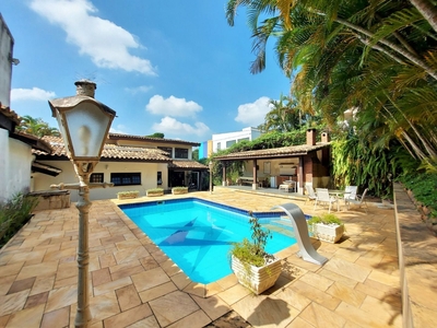 Casa em Vila Santo Antônio, Cotia/SP de 480m² 3 quartos à venda por R$ 1.999.000,00 ou para locação R$ 18.000,00/mes