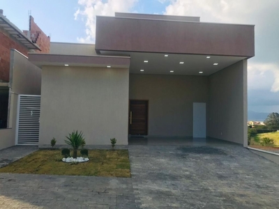 Casa em Vila Santos, Caçapava/SP de 210m² 3 quartos à venda por R$ 784.000,00 ou para locação R$ 4.550,00/mes