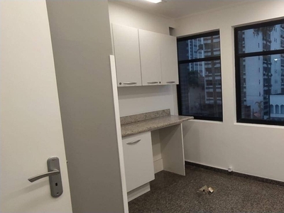 Conjunto em Gonzaga, Santos/SP de 72m² para locação R$ 3.900,00/mes