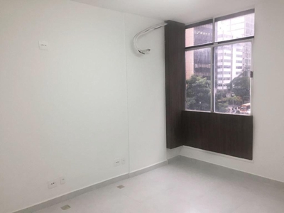 Conjunto em Itaim Bibi, São Paulo/SP de 118m² à venda por R$ 949.000,00 ou para locação R$ 4.200,00/mes