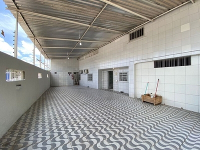 Galpão em Imbiribeira, Recife/PE de 185m² para locação R$ 4.000,00/mes