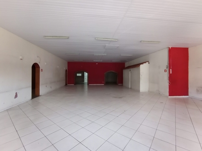 Galpão em Jardim Londrilar, Londrina/PR de 600m² para locação R$ 9.000,00/mes