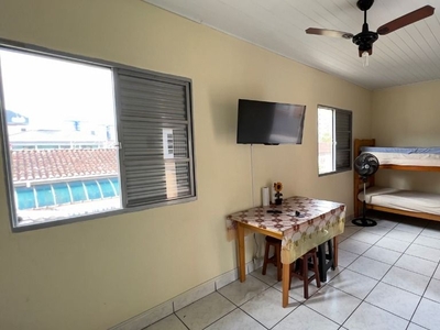 Kitnet em Boqueirão, Praia Grande/SP de 35m² para locação R$ 1.200,00/mes