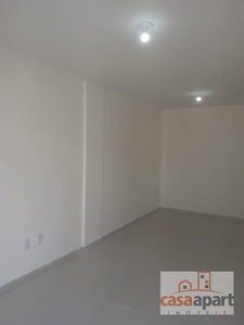 Ponto em Capuchinhos, Feira de Santana/BA de 29m² para locação R$ 1.500,00/mes