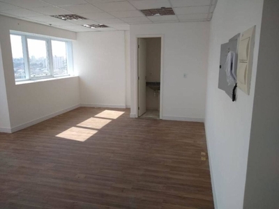 Sala em Rudge Ramos, São Bernardo do Campo/SP de 43m² para locação R$ 1.690,00/mes