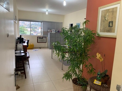 Sala em Tanque, Rio de Janeiro/RJ de 30m² à venda por R$ 90.000,00 ou para locação R$ 1.600,00/mes