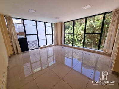 Sala em Várzea, Teresópolis/RJ de 30m² à venda por R$ 221.000,00