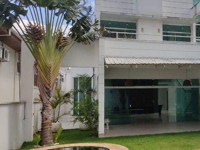 Sobrado em Jardim Bela Vista, São José dos Campos/SP de 450m² 4 quartos à venda por R$ 3.199.000,00