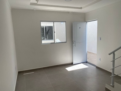 Sobrado em Jardim Melvi, Praia Grande/SP de 52m² 2 quartos à venda por R$ 204.000,00