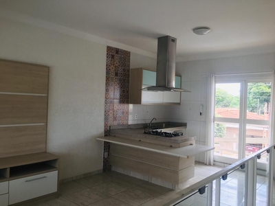 Sobrado em Jardim Santo Antônio, Mogi Guaçu/SP de 120m² 3 quartos para locação R$ 2.000,00/mes