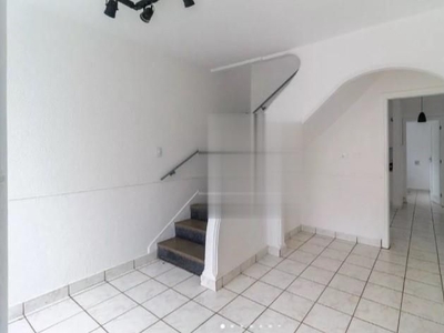 Sobrado em Vila Dom Pedro I, São Paulo/SP de 120m² 2 quartos para locação R$ 1.950,00/mes