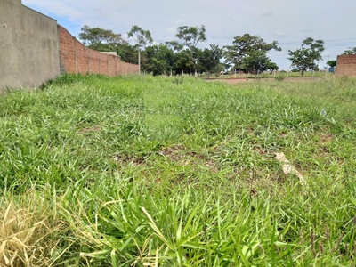 Terreno em Centro, Araraquara/SP de 250m² à venda por R$ 119.000,00