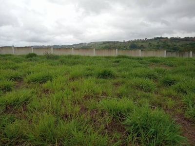 Terreno em Centro, Taubaté/SP de 250m² à venda por R$ 118.000,00