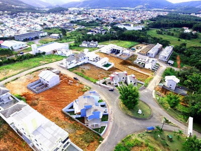 Terreno em Forquilhas, São José/SC de 377m² à venda por R$ 211.000,00
