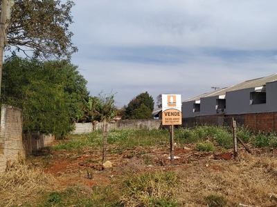 Terreno em Uvaranas, Ponta Grossa/PR de 0m² à venda por R$ 124.000,00
