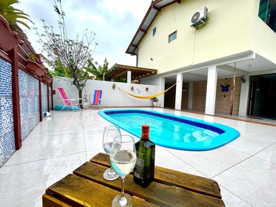 BnB Praia Mole e Barra da lagoa -piscina-churrasco