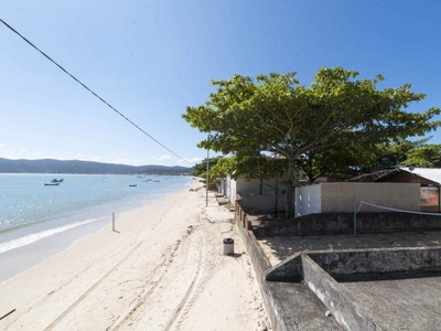 CASA BEIRA NA PRAIA DE CANTO GRANDE