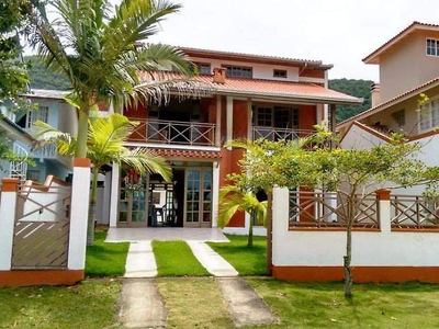 CASA NA PRAIA DE TAQUARAS - BALNEÁRIO CAMBORIU, SC