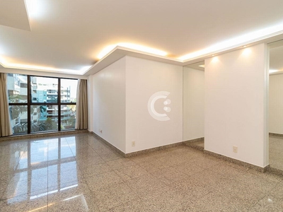 Apartamento à venda com 4 quartos ou + na Asa Norte, Brasília