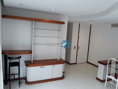 Apartamento à venda em Lagoa com 70 m², 1 quarto, 1 vaga