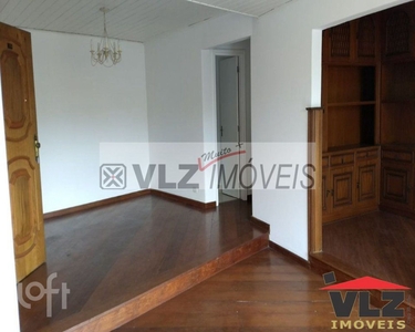 Apartamento à venda em Vila Mariana com 135 m², 4 quartos, 1 suíte, 3 vagas